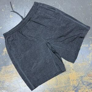 LuluLemon Pace Breaker Men’s 2 in 1 Shorts Large Fitness Training Lifestyle Grey